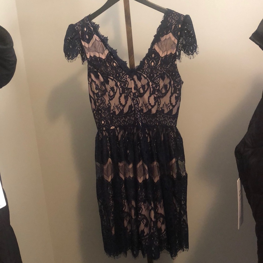 Lace dress by Soieblu